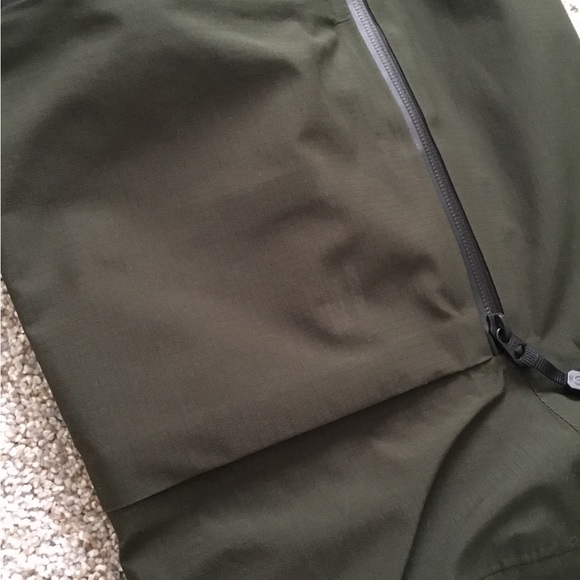 The North Face Brigandine Futurelight Bib NWT MSRP $650 - Picture 11 of 16